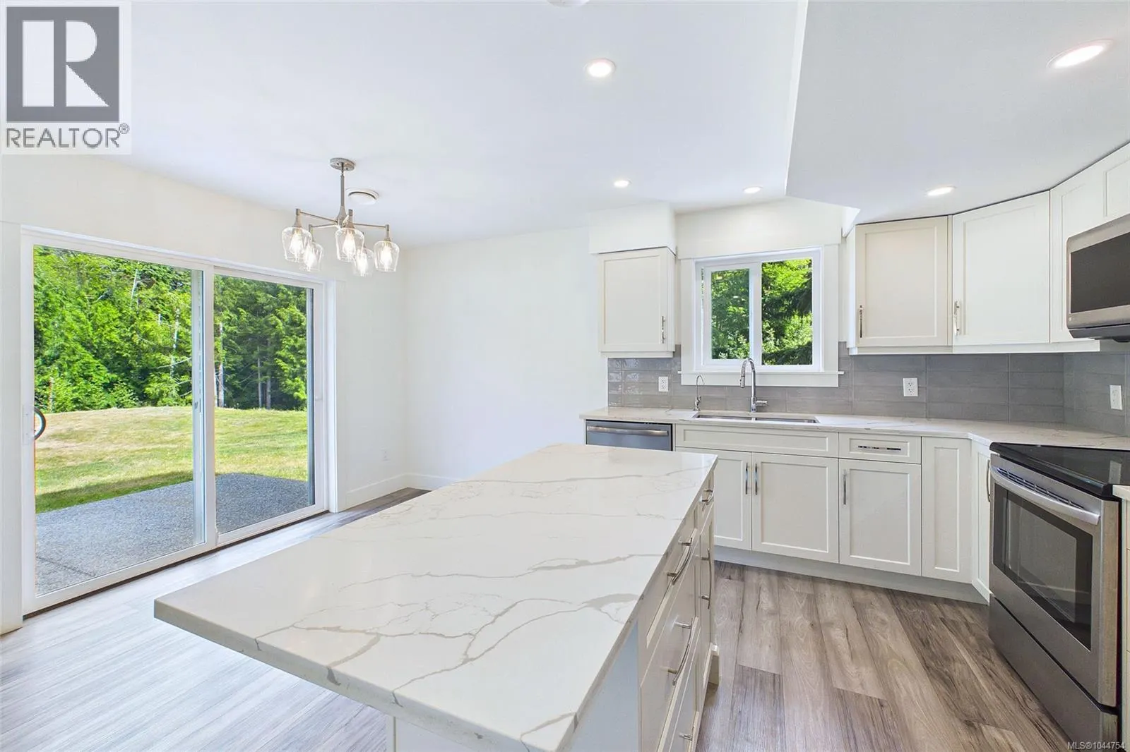 3030 Gregson Rd