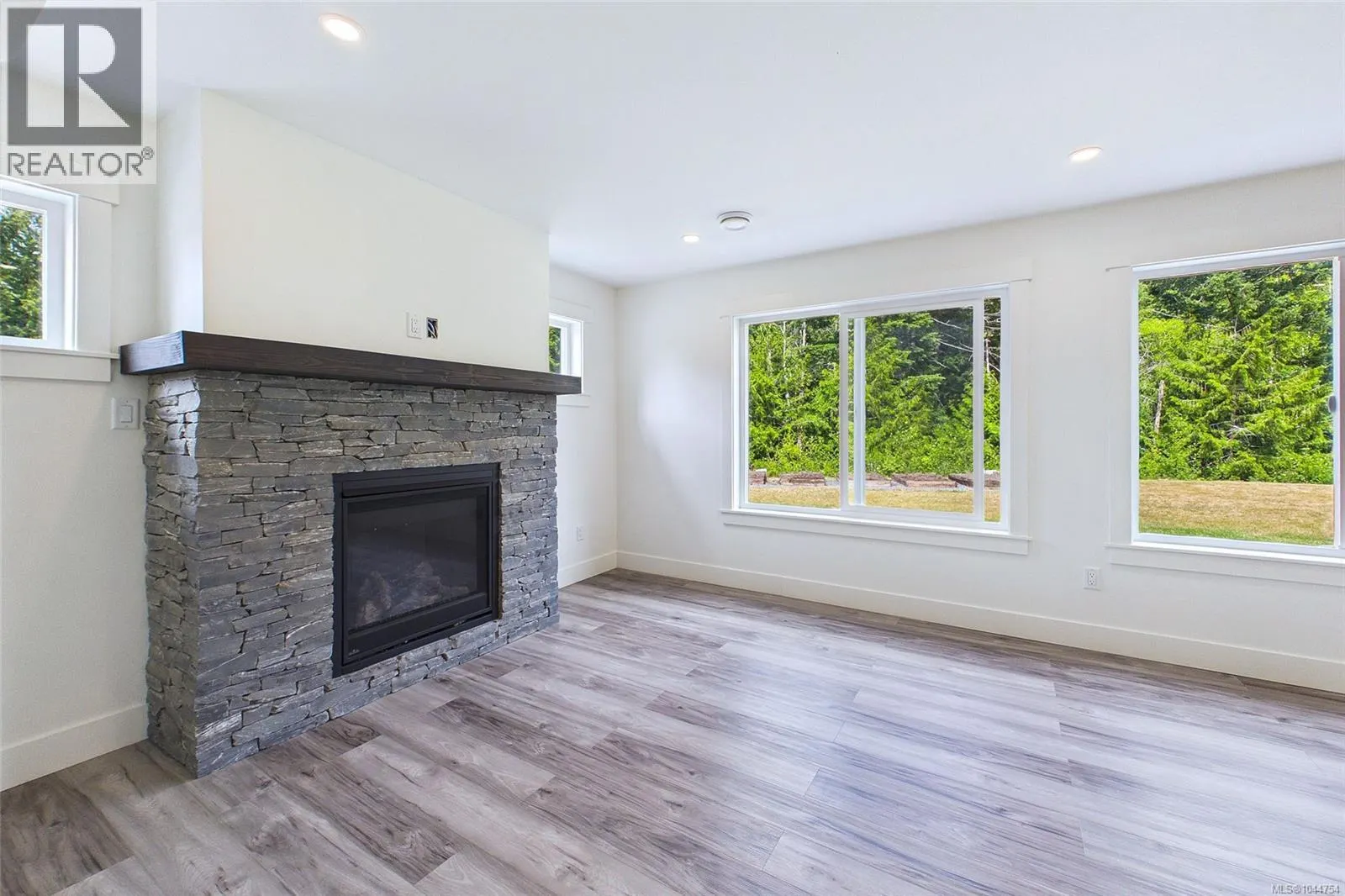 3030 Gregson Rd
