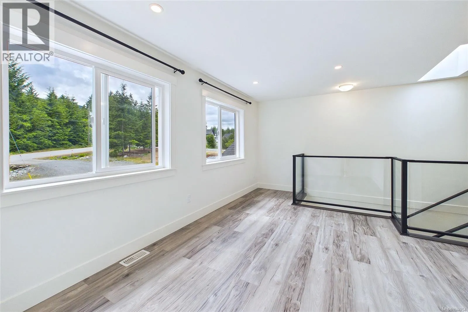 3030 Gregson Rd