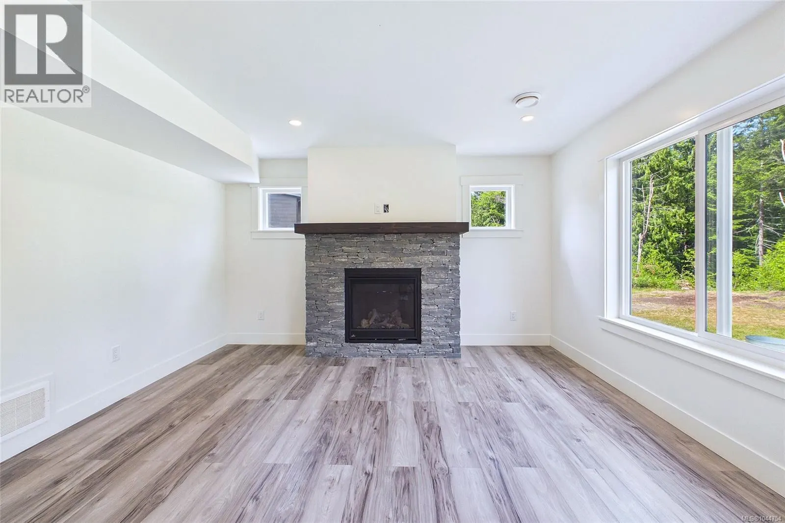 3030 Gregson Rd