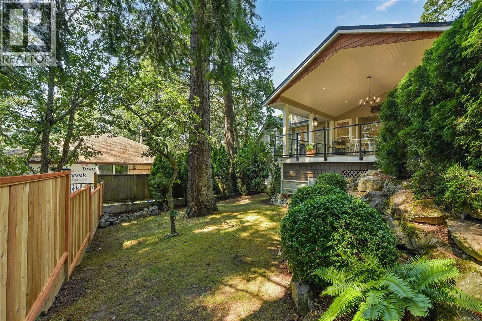 209 Shadow Ridge Pl