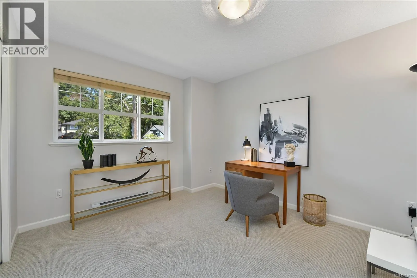 209 Shadow Ridge Pl