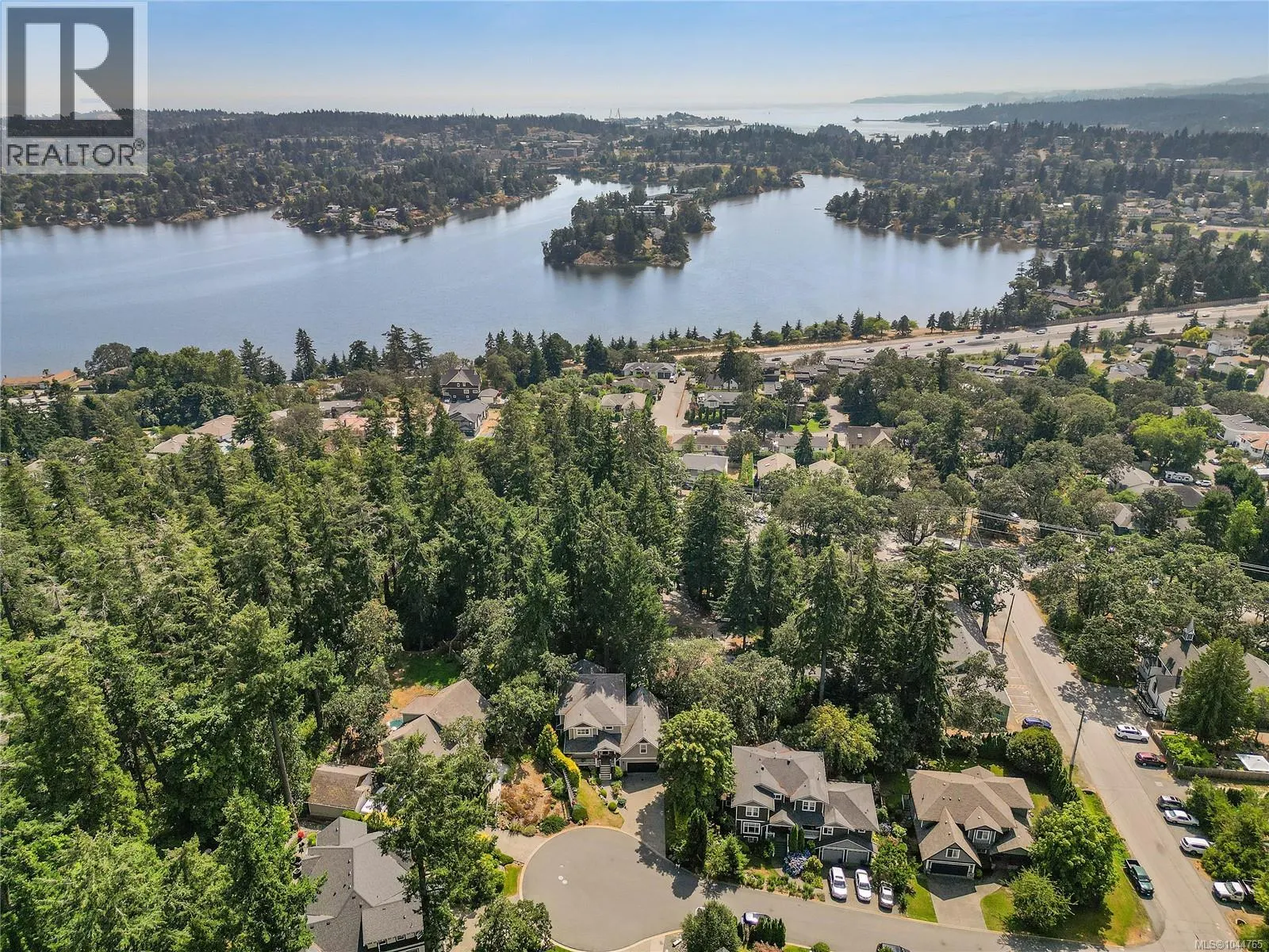 209 Shadow Ridge Pl