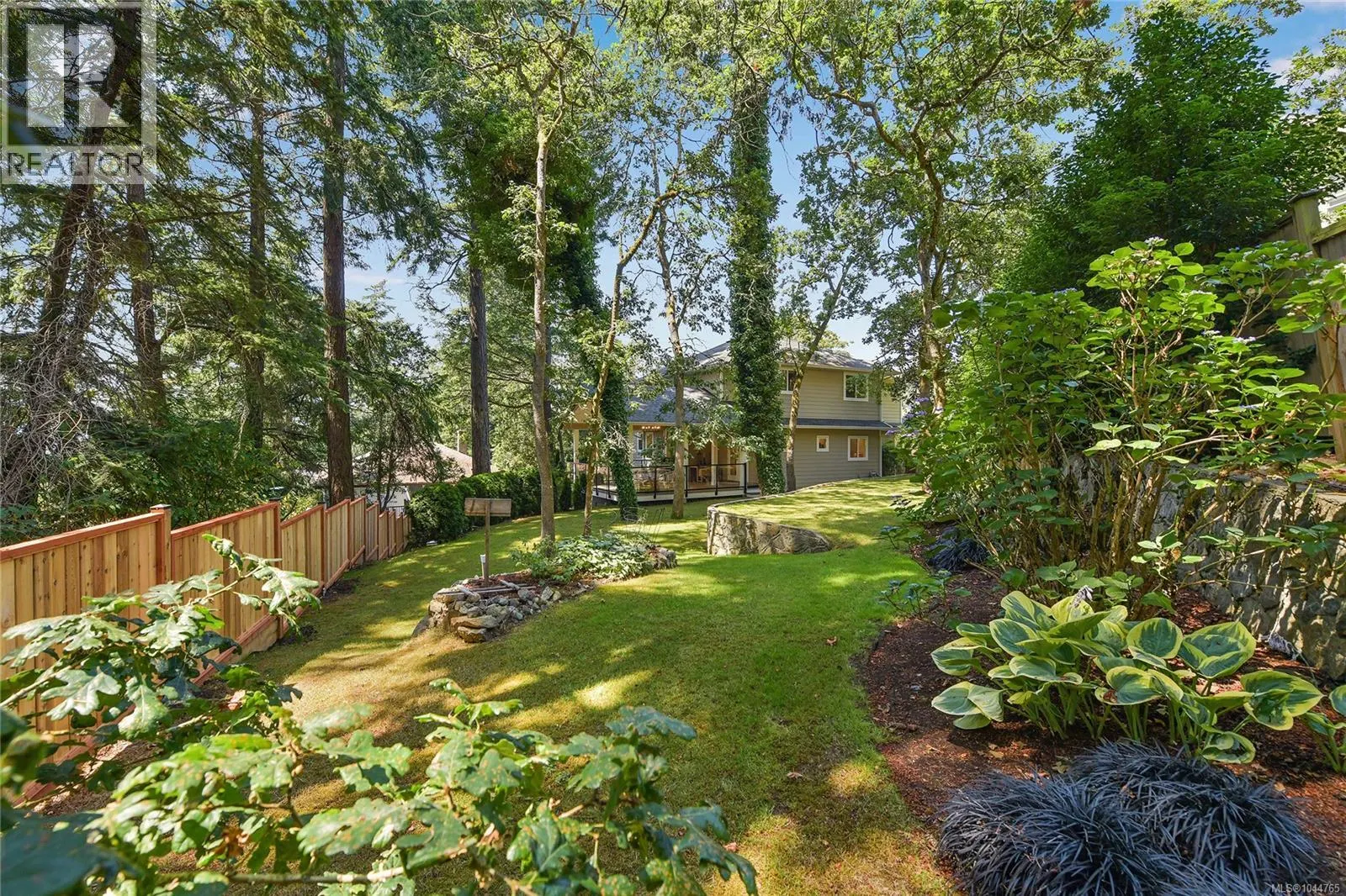 209 Shadow Ridge Pl