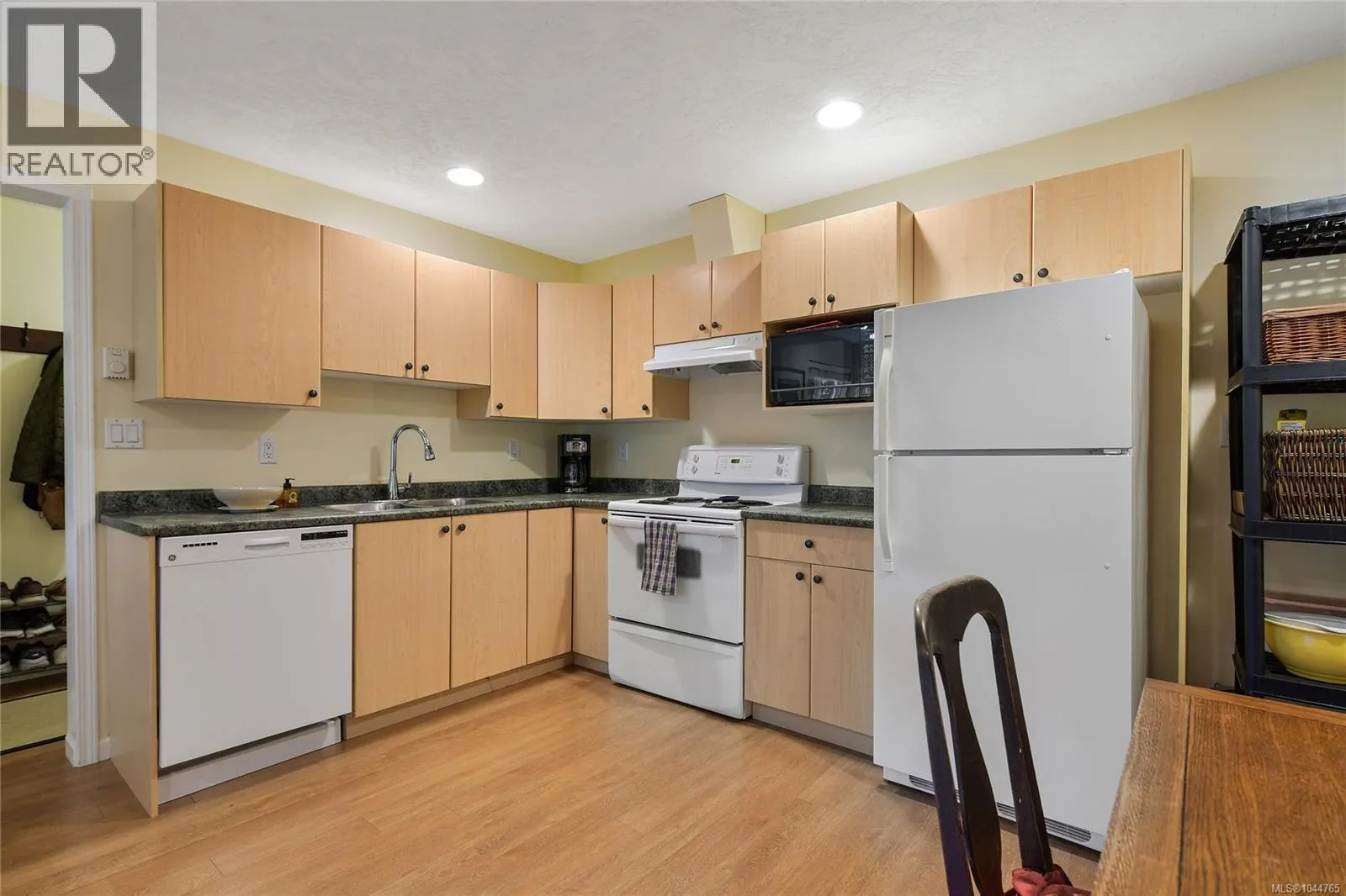 209 Shadow Ridge Pl