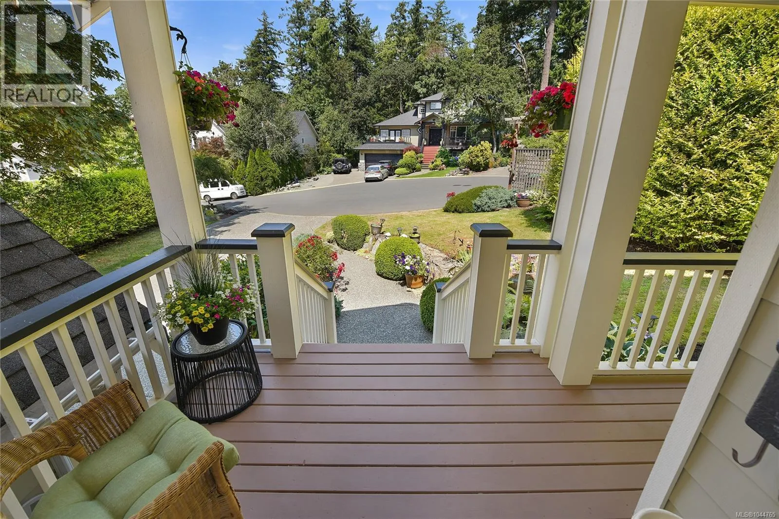 209 Shadow Ridge Pl