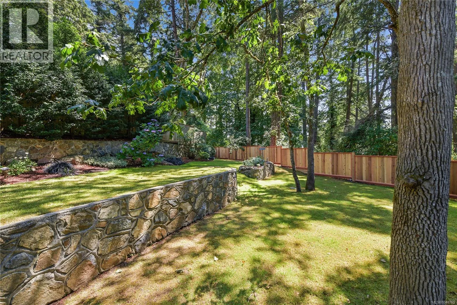 209 Shadow Ridge Pl