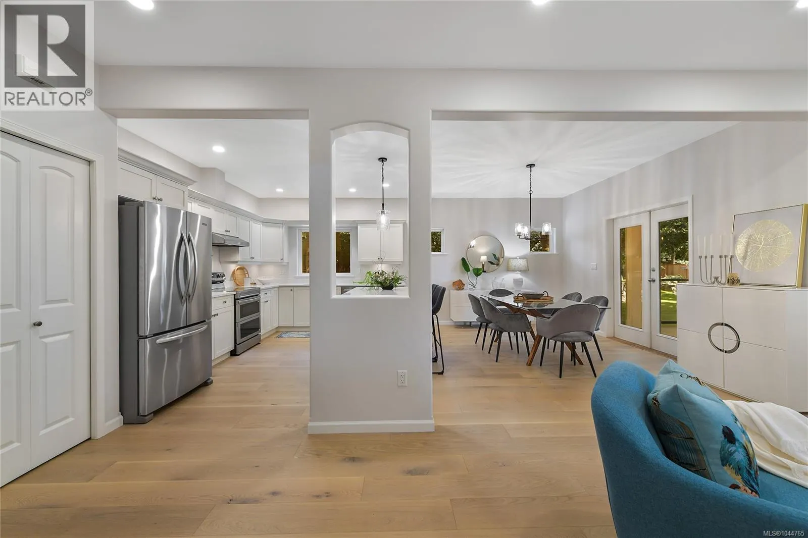 209 Shadow Ridge Pl