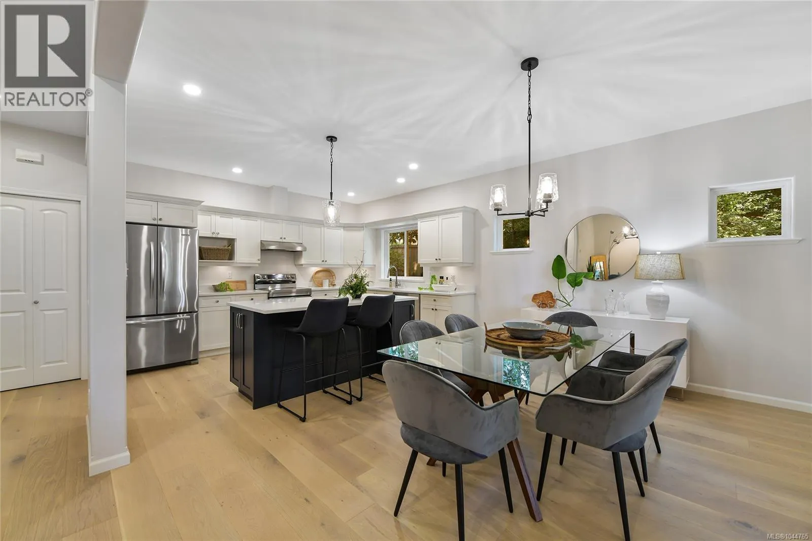 209 Shadow Ridge Pl