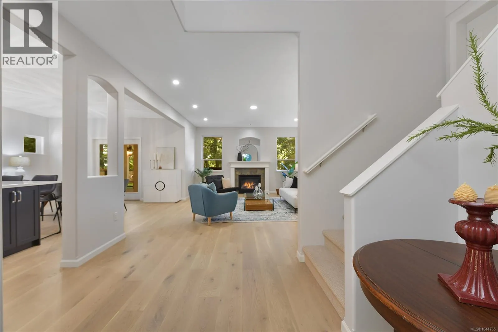 209 Shadow Ridge Pl