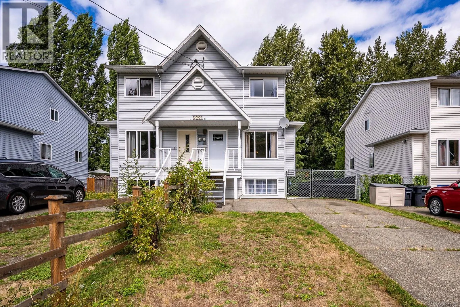 B 2221 Embleton Cres