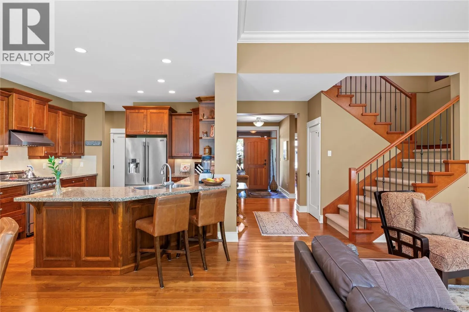 649 Eaglewood Crt