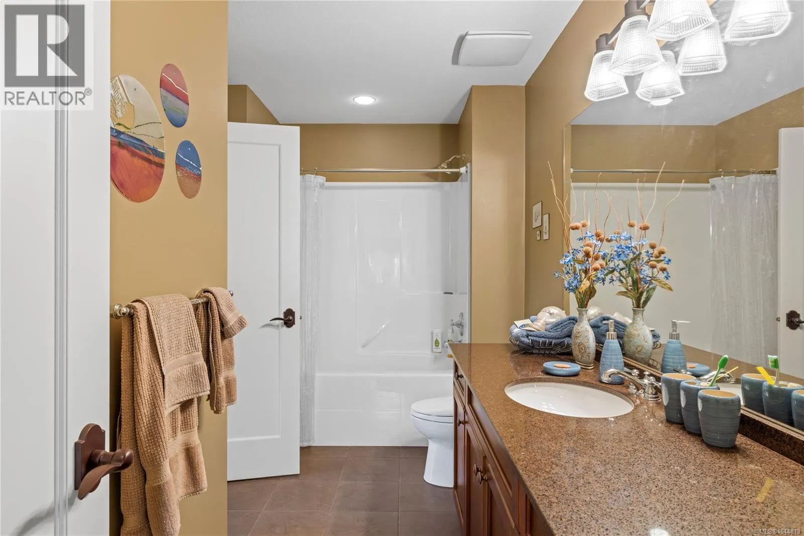 649 Eaglewood Crt