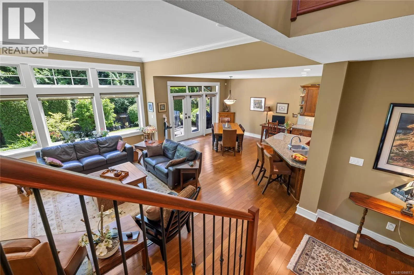649 Eaglewood Crt
