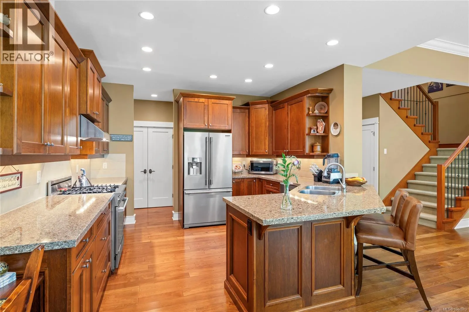 649 Eaglewood Crt