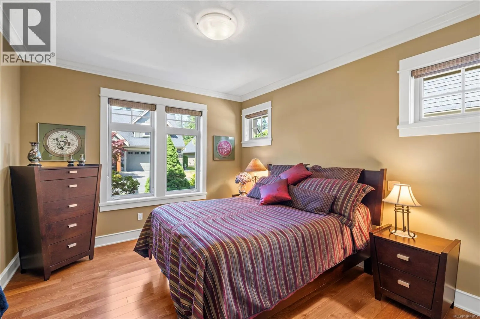 649 Eaglewood Crt