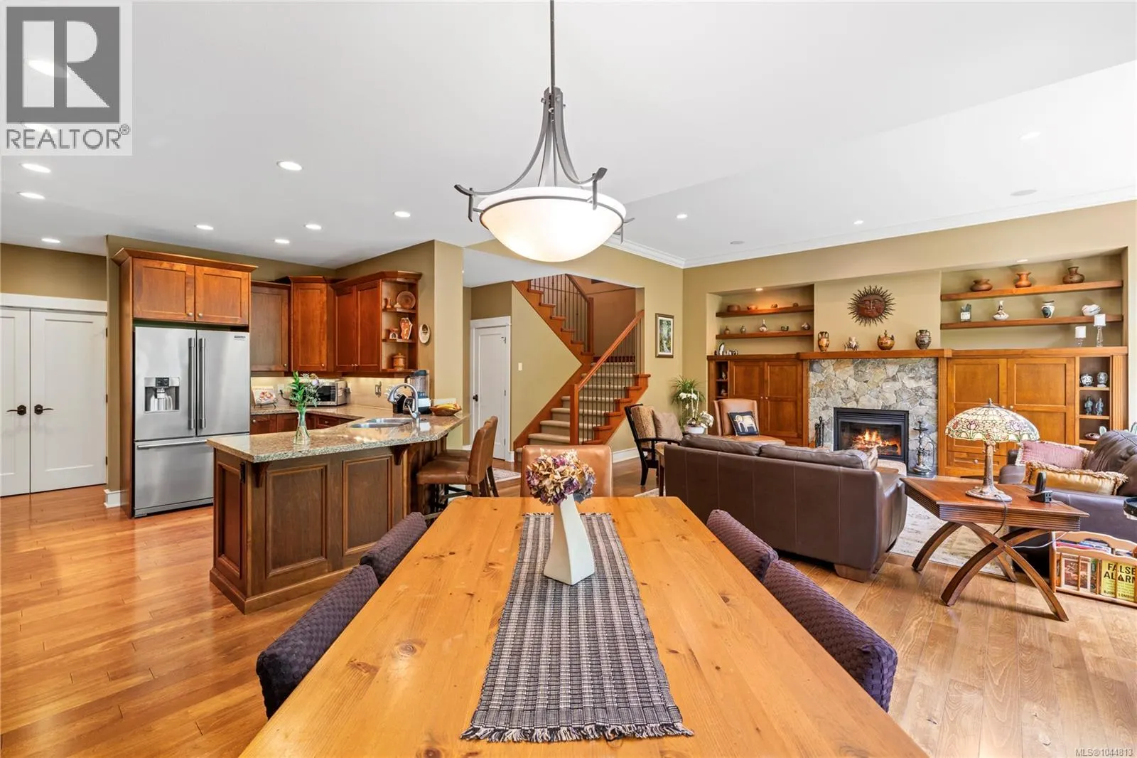 649 Eaglewood Crt