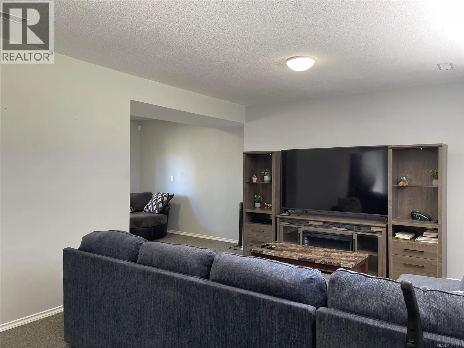 3731 Fowlie Cres