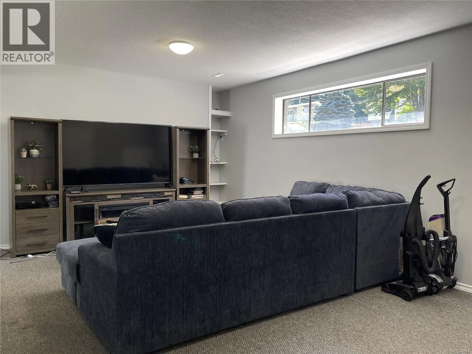 3731 Fowlie Cres