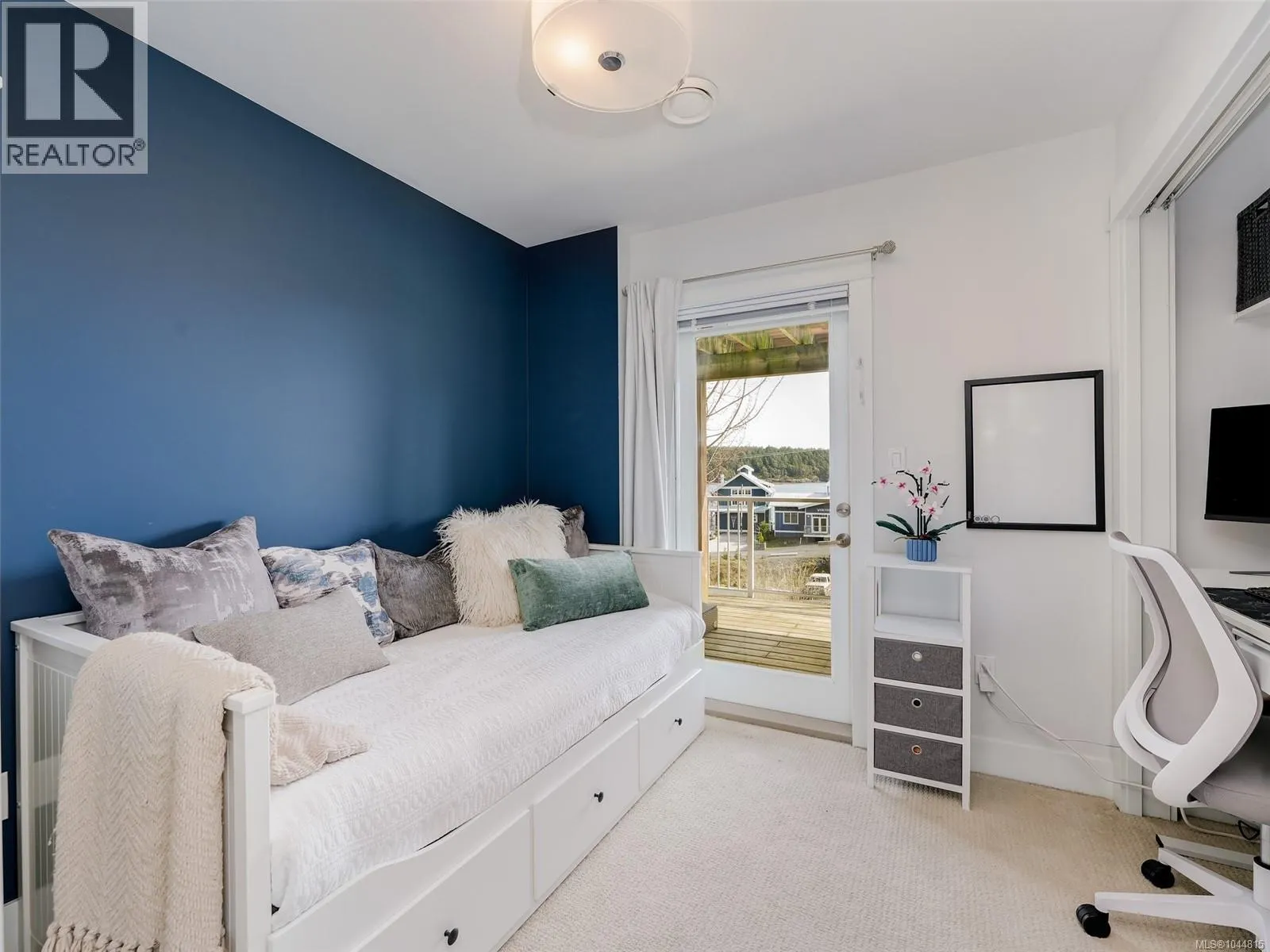 125 Hilltop Cres