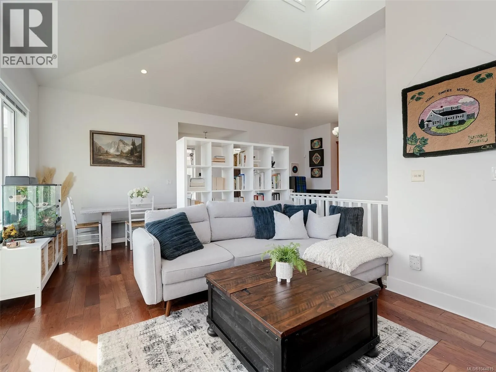 125 Hilltop Cres