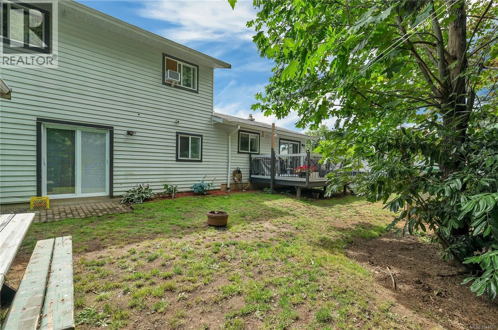 860 NICHOLLS Rd