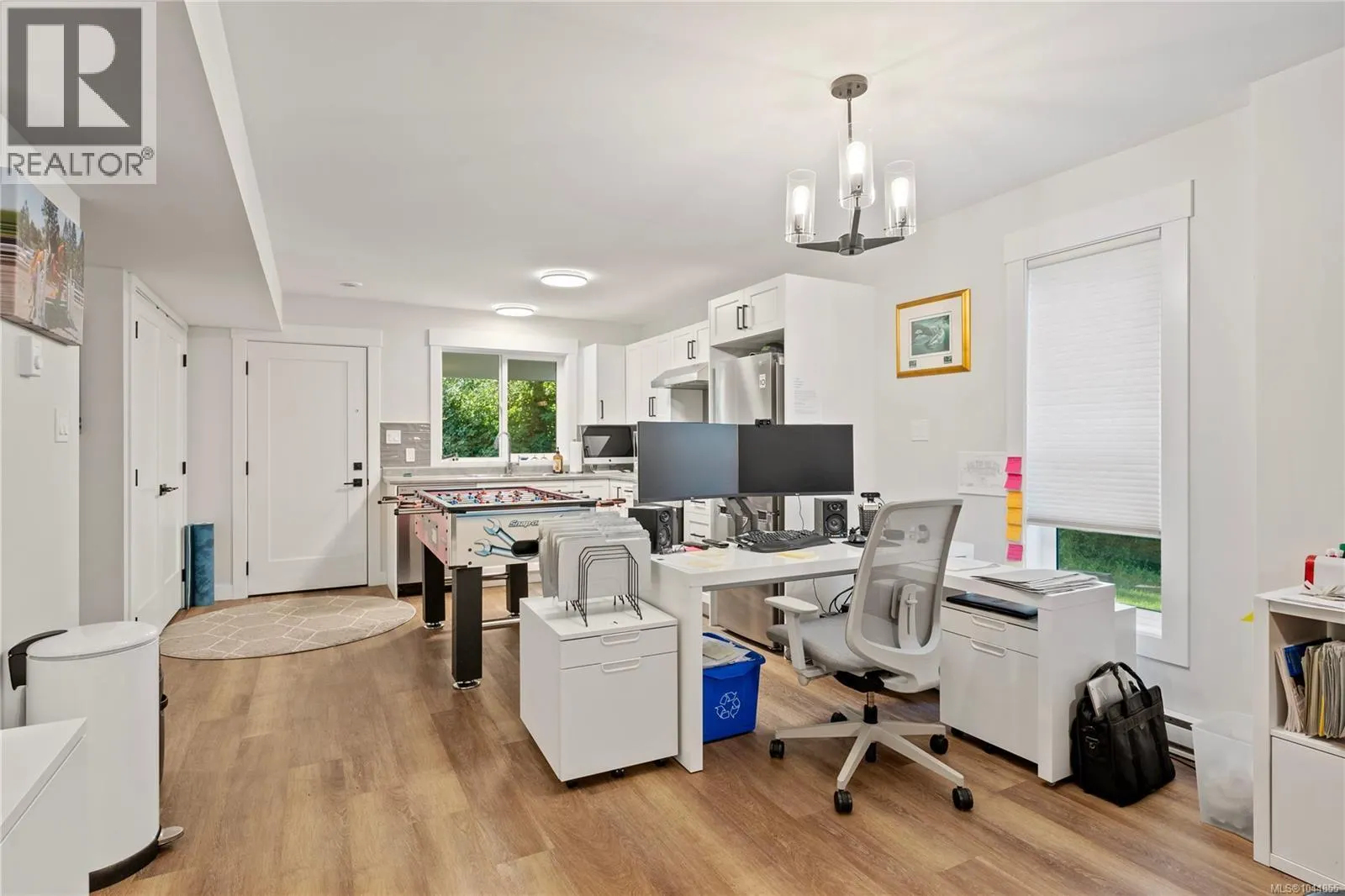 2052 Ernest Lane