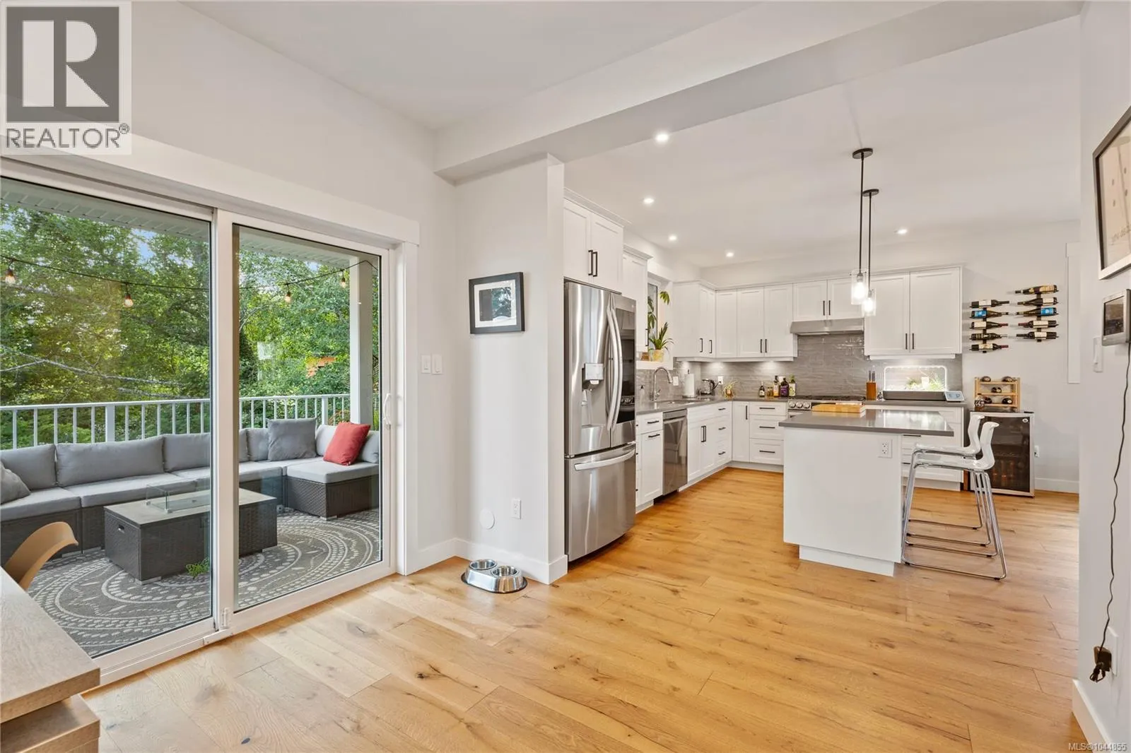2052 Ernest Lane