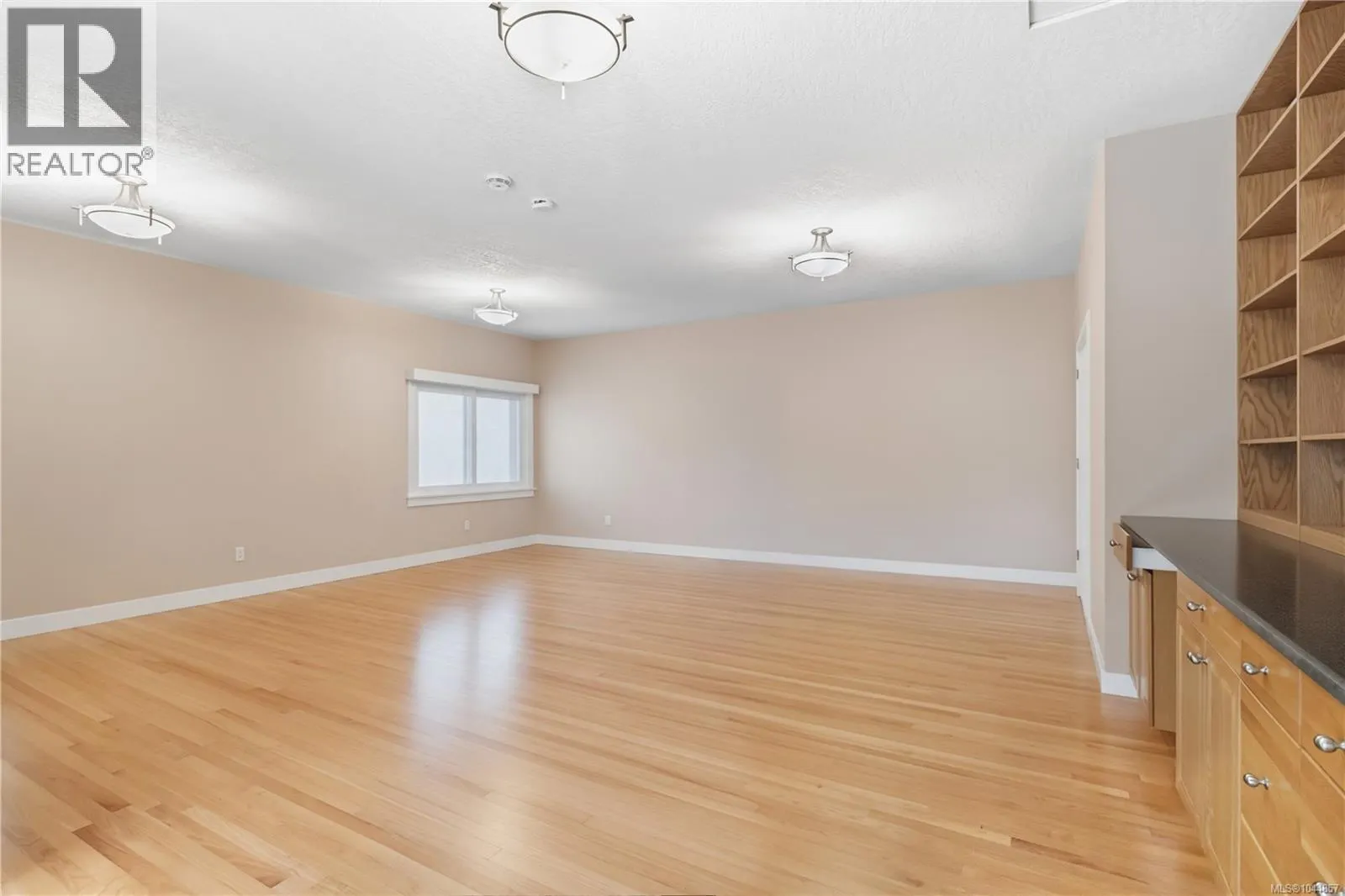 863 Parklands Dr