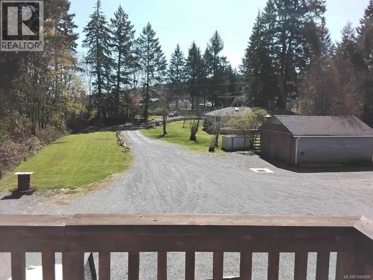 4759 Yellow Point Rd