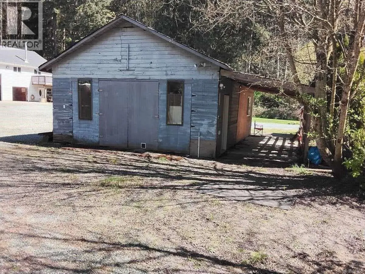 4759 Yellow Point Rd