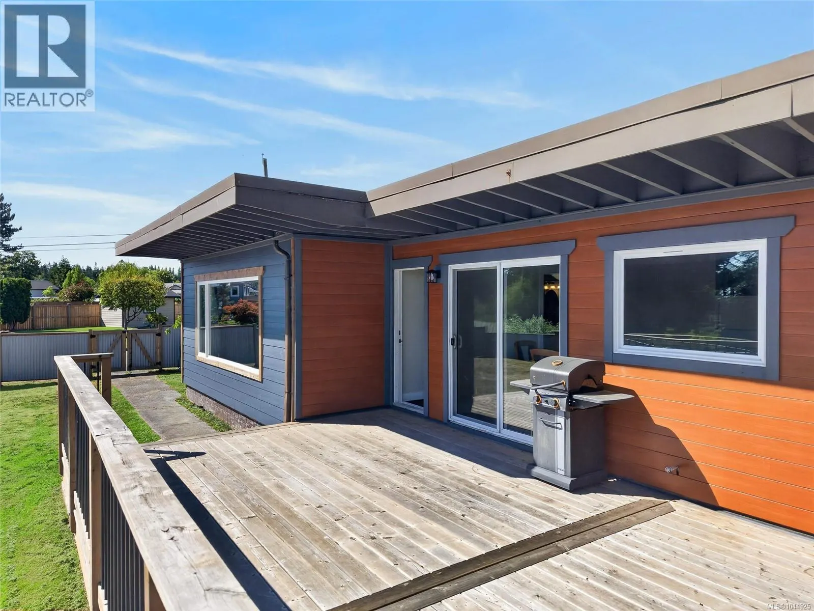 3584 Island Hwy