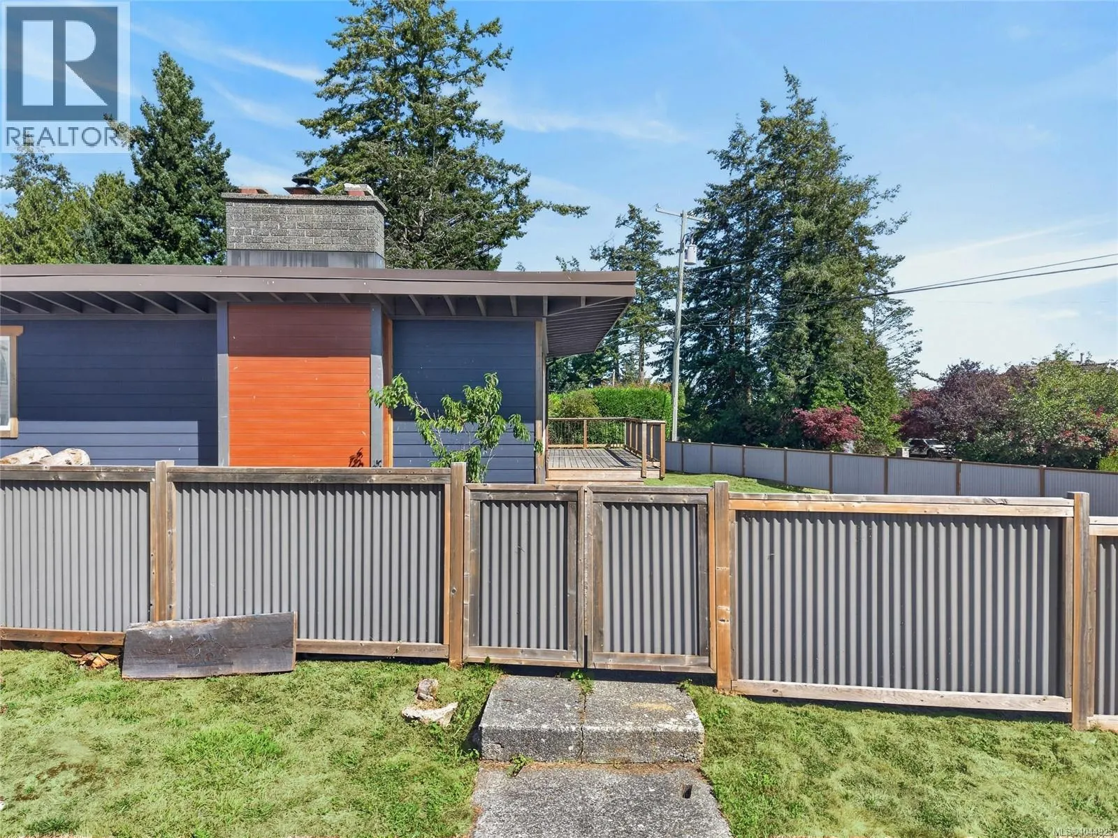 3584 Island Hwy