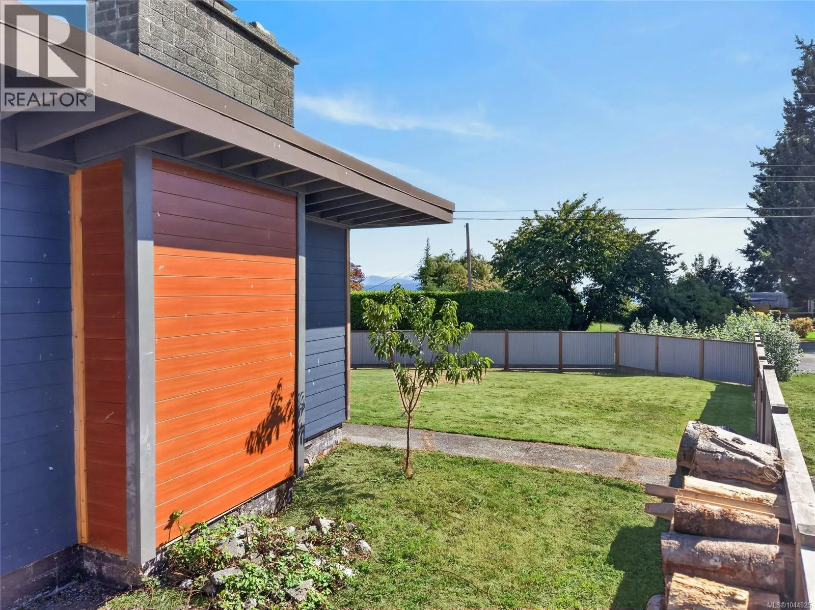 3584 Island Hwy