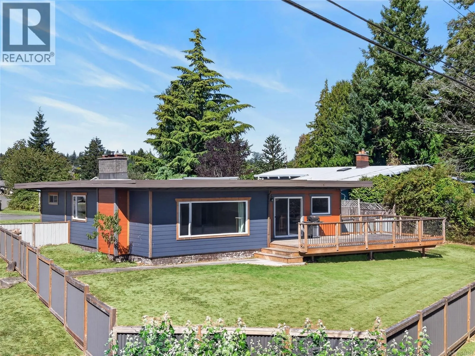 3584 Island Hwy
