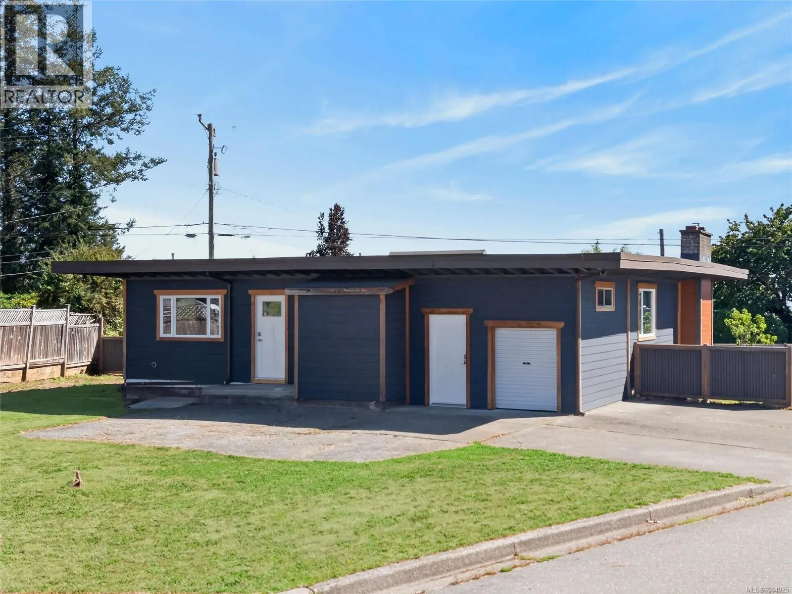 3584 Island Hwy