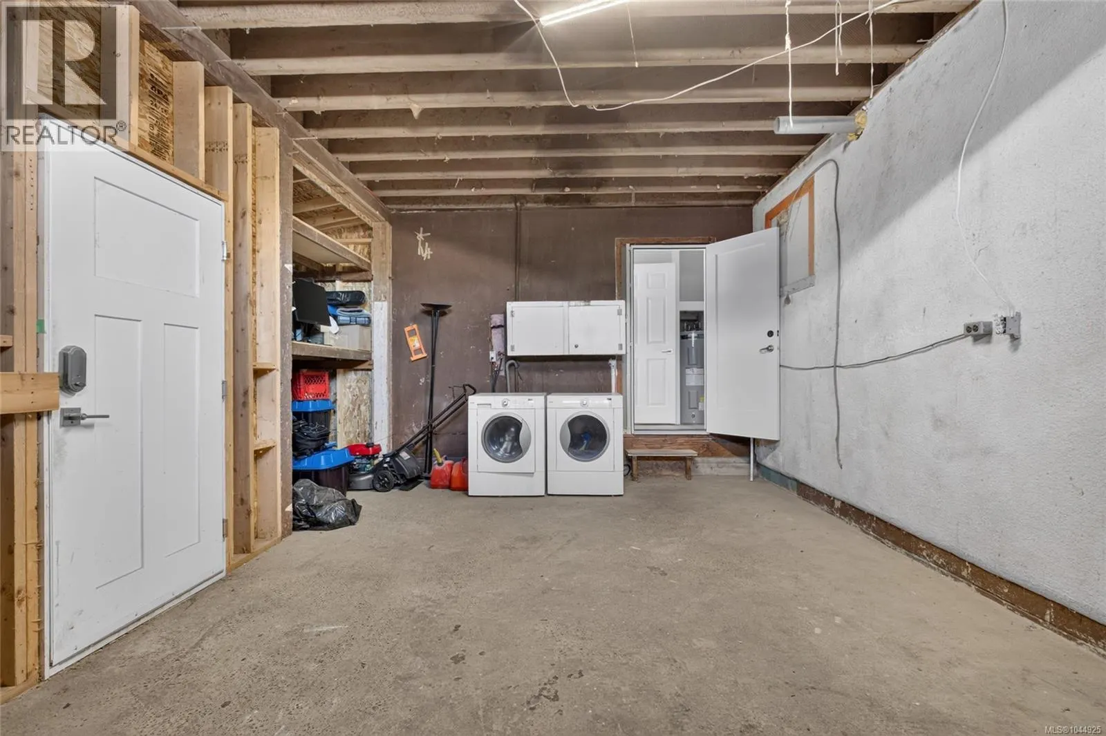 3584 Island Hwy