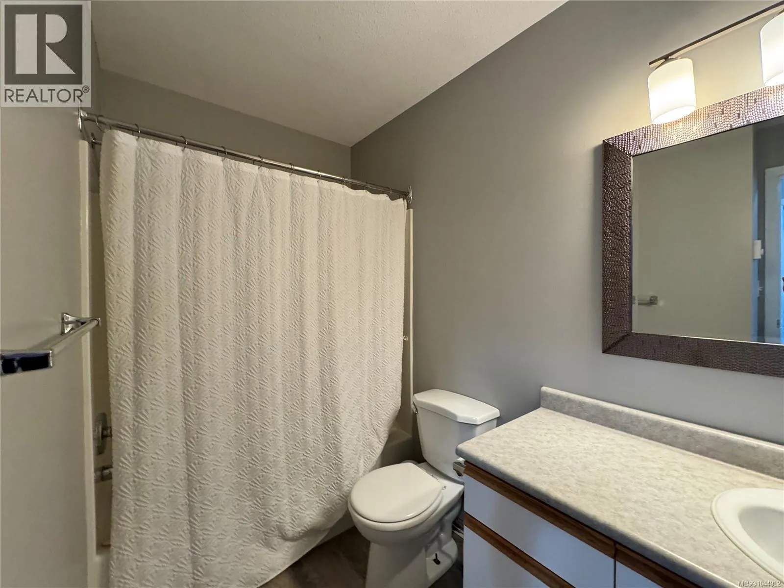 3A 1350 Creekside Way