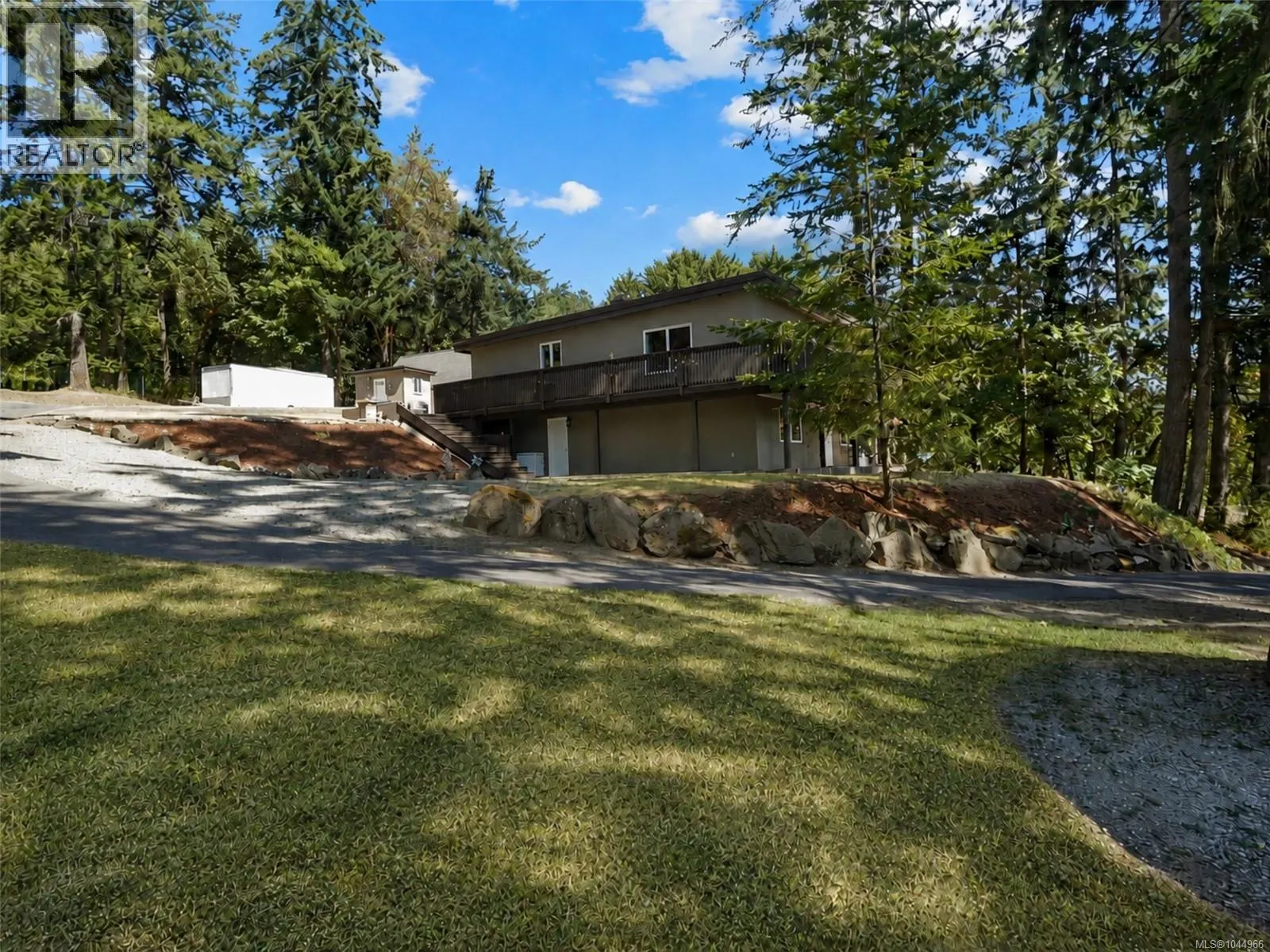 1084 Tatlow Rd