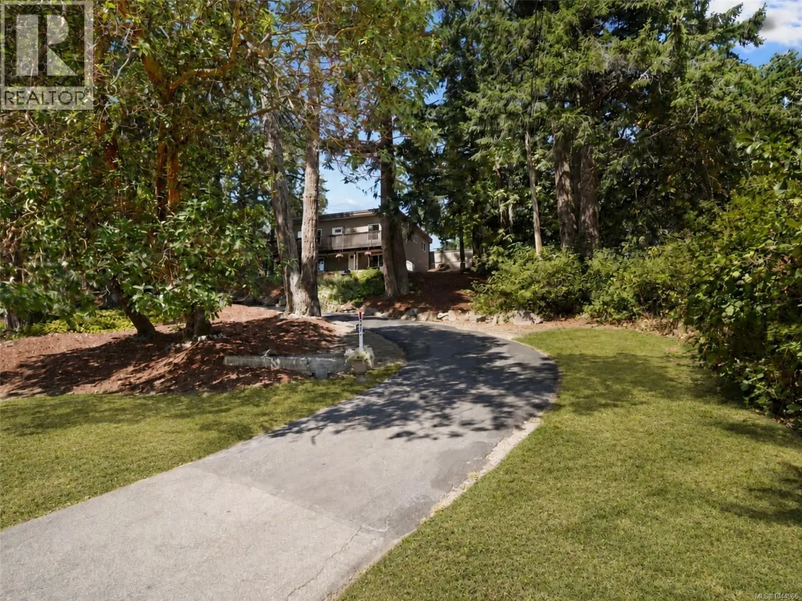 1084 Tatlow Rd