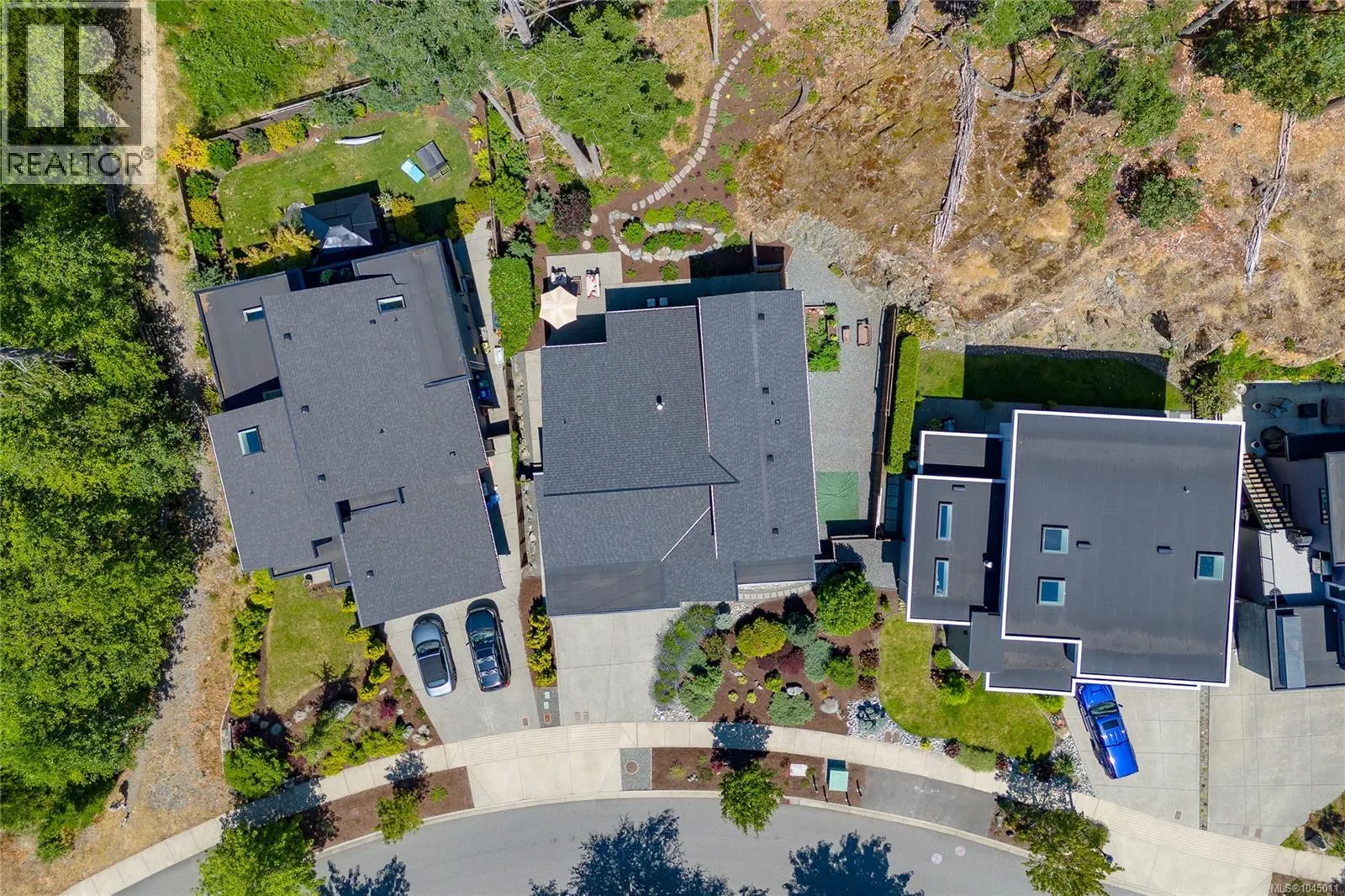 3845 Glen Oaks Dr
