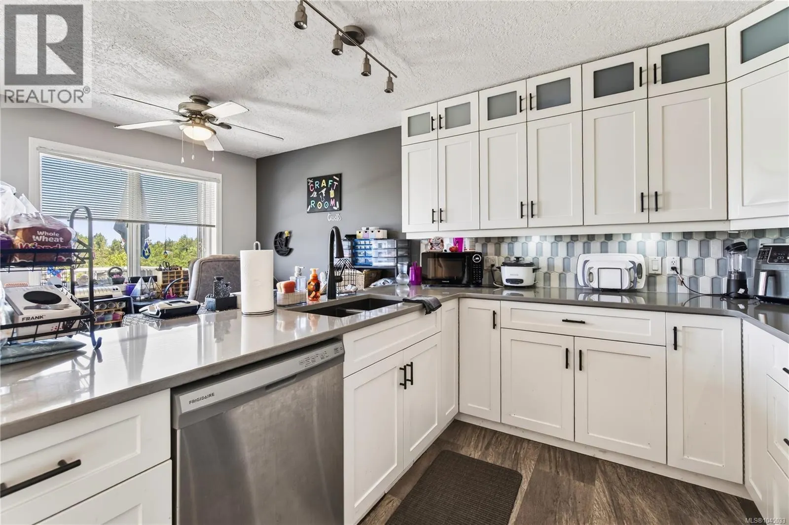 4346 Gulfview Dr