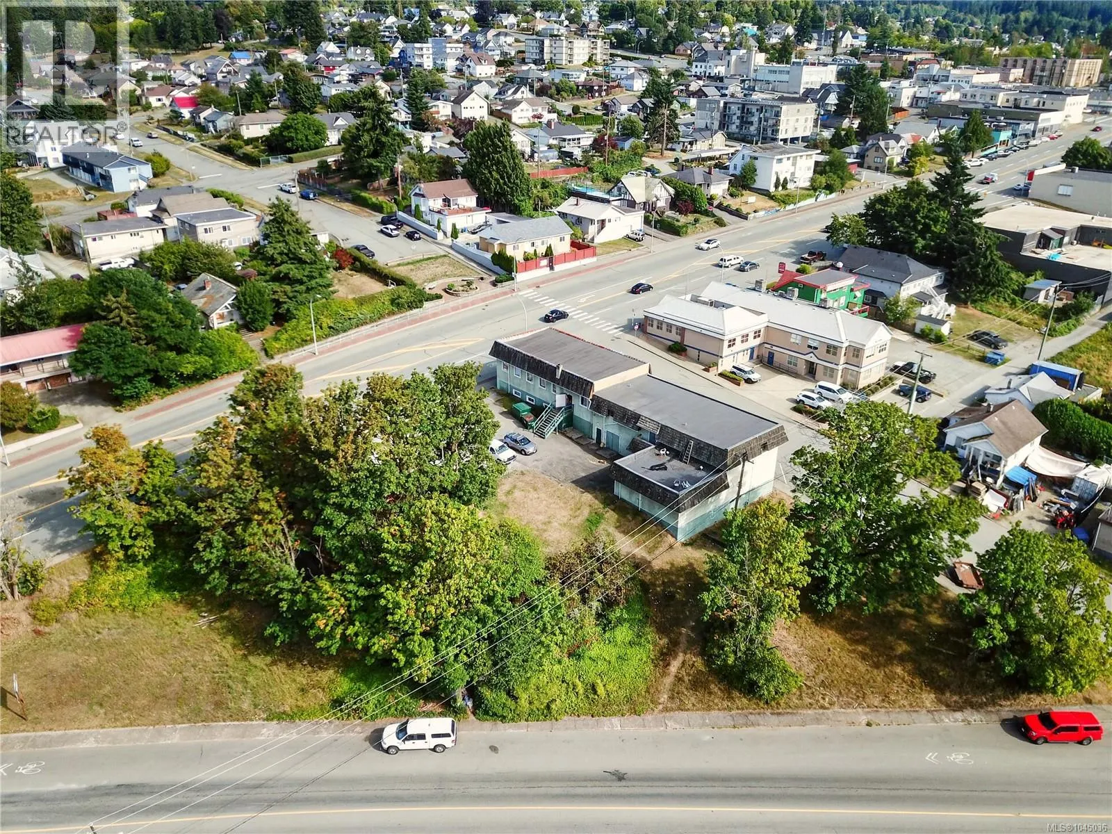 3304 3rd Ave