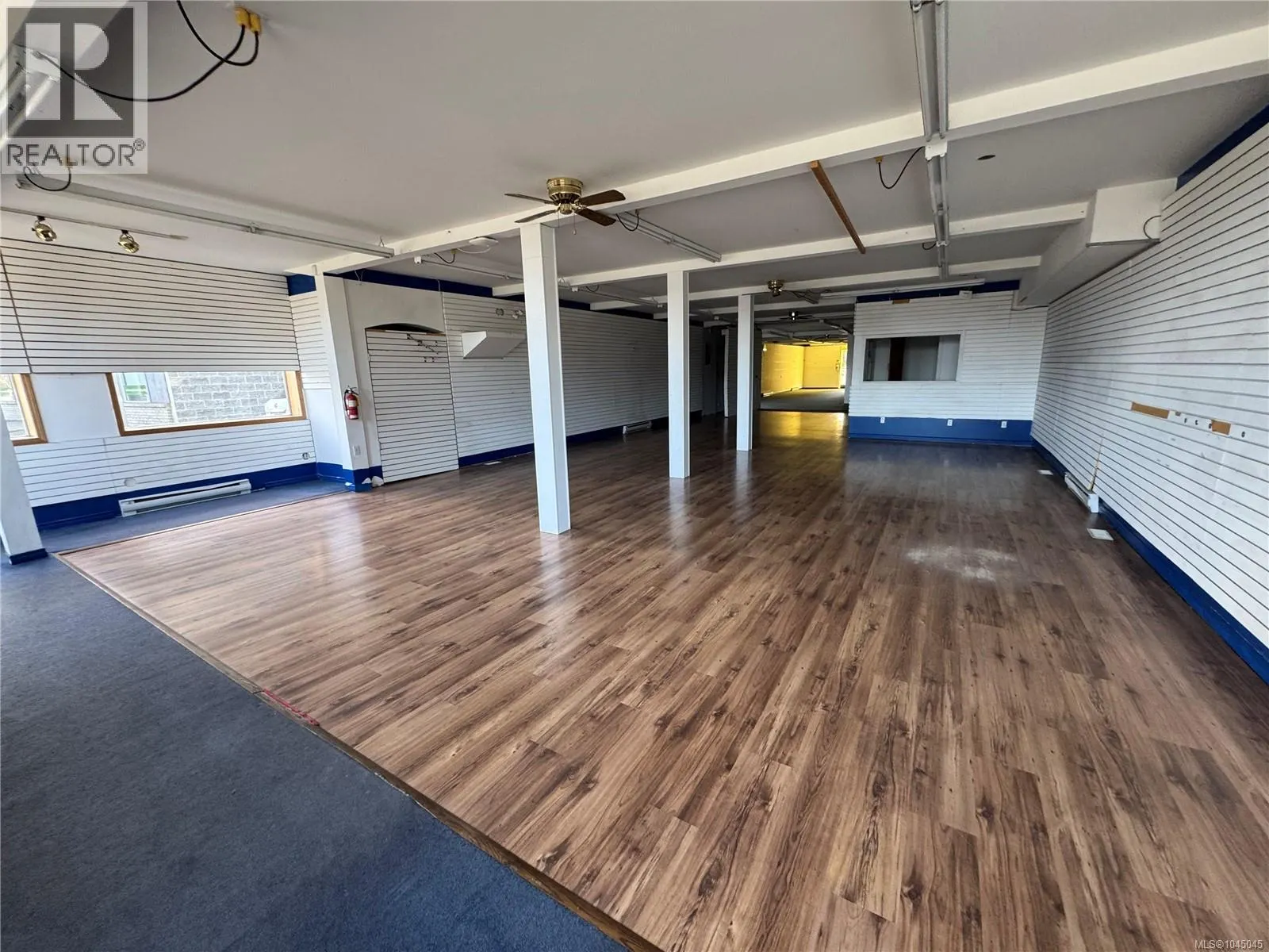 182 Island Hwy E