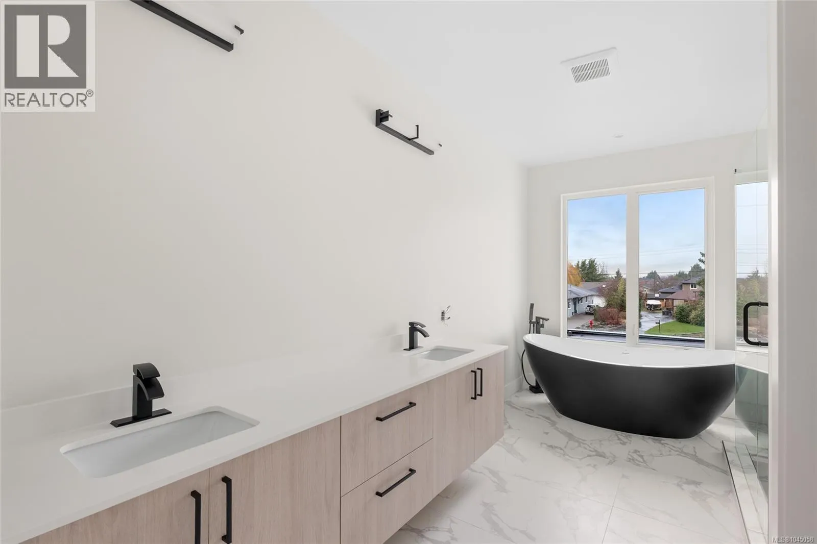 2293 Adela Pl
