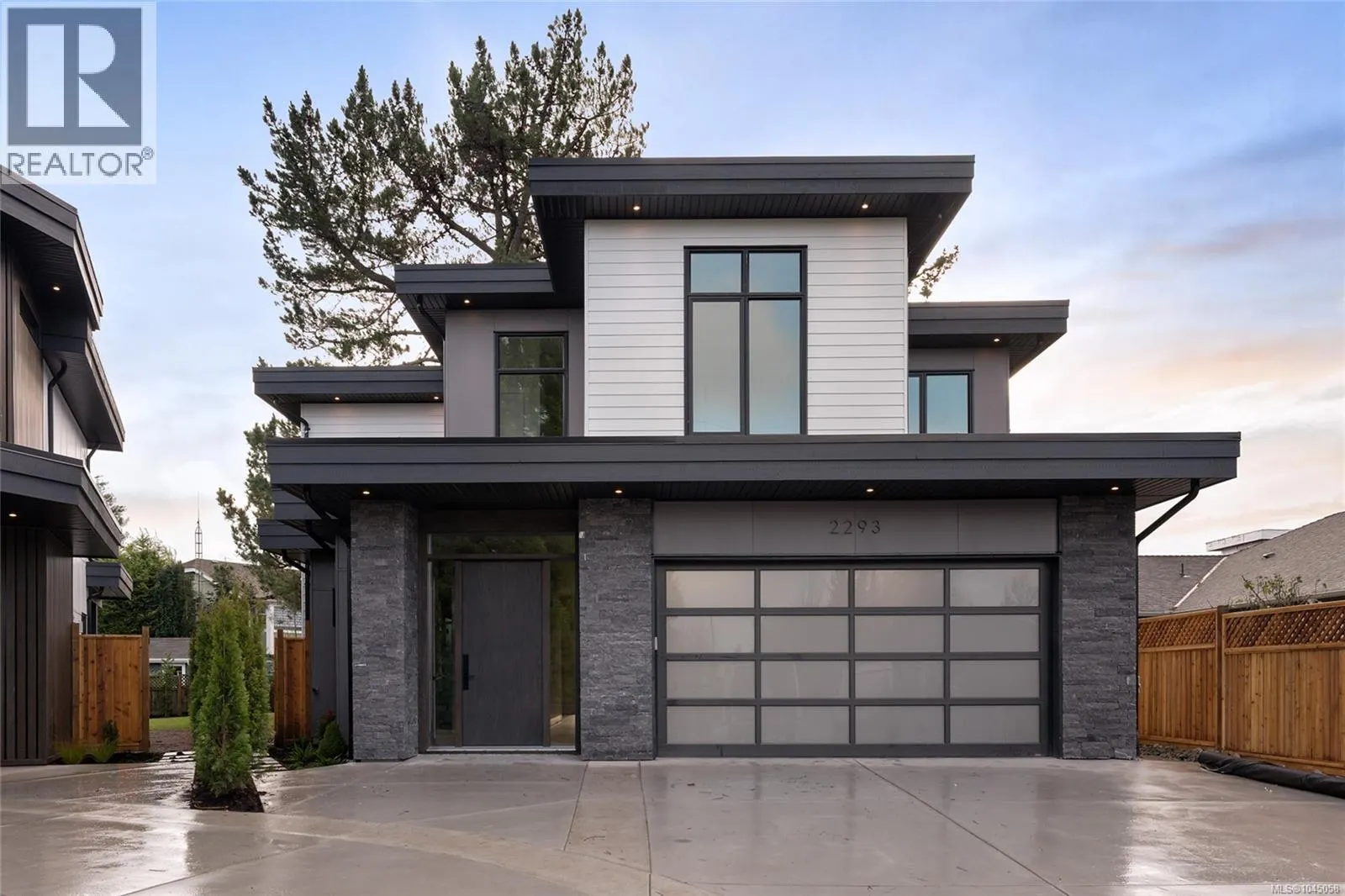 2293 Adela Pl