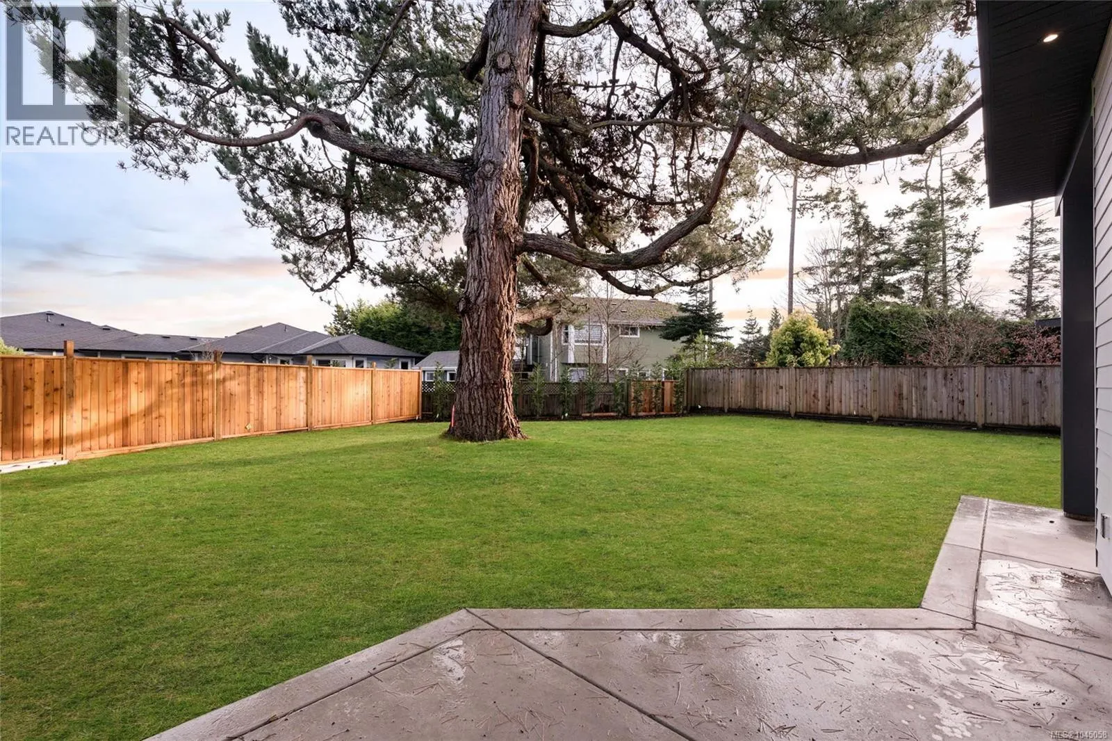 2293 Adela Pl