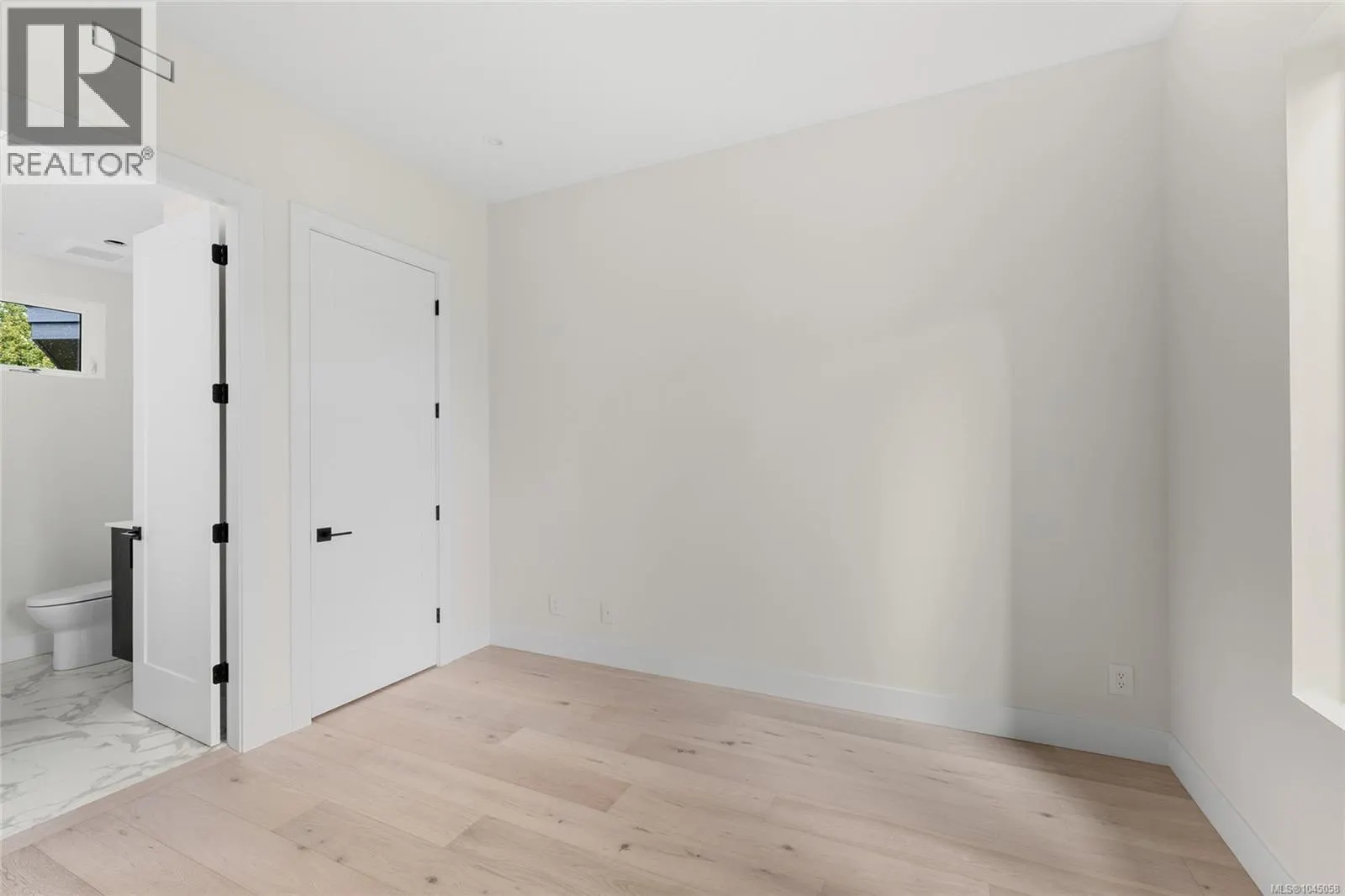 2293 Adela Pl