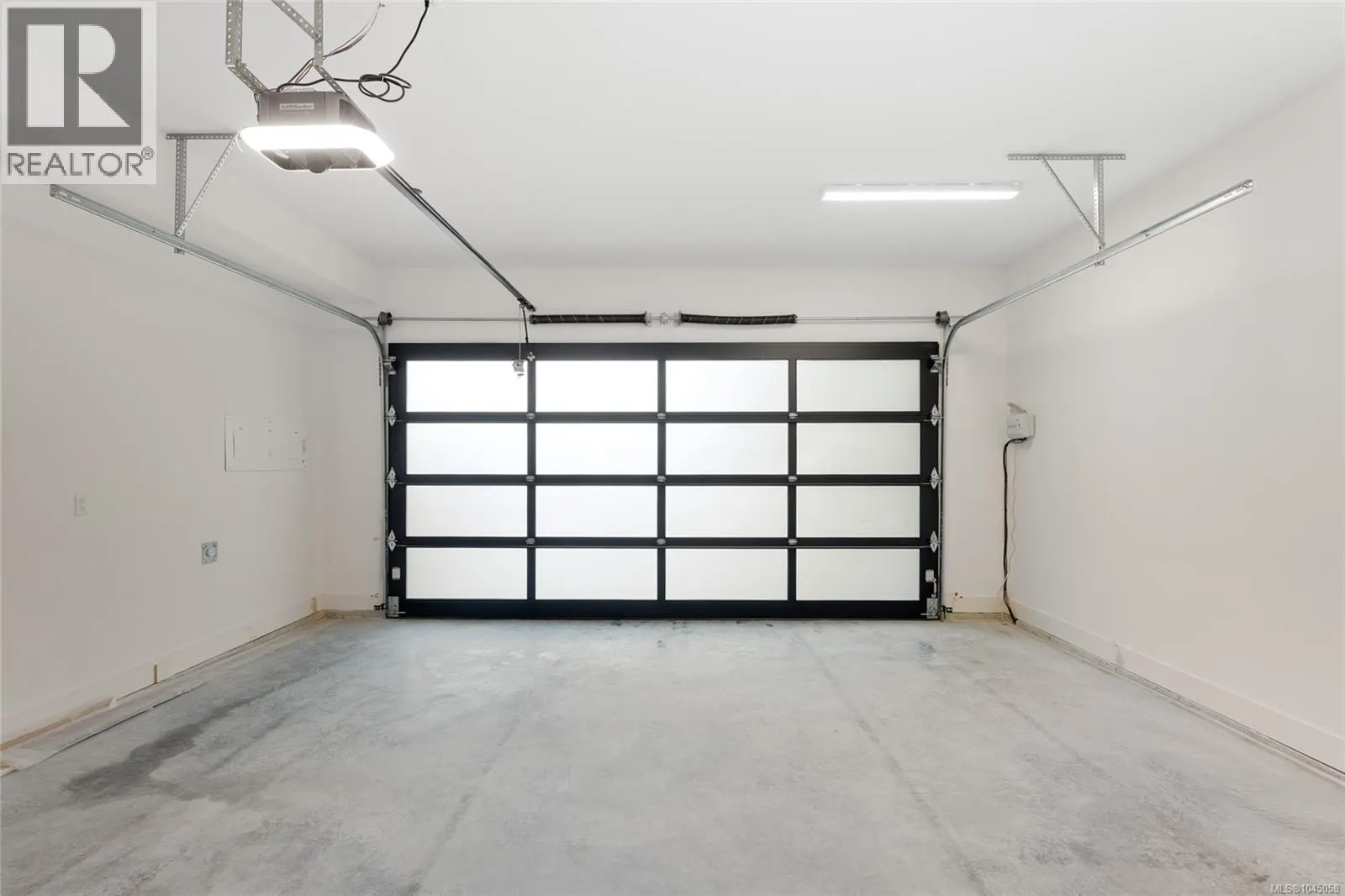 2293 Adela Pl