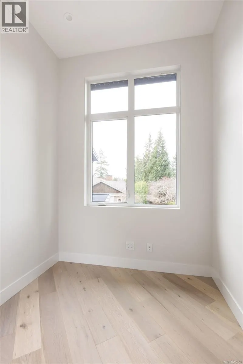 2295 Adela Pl